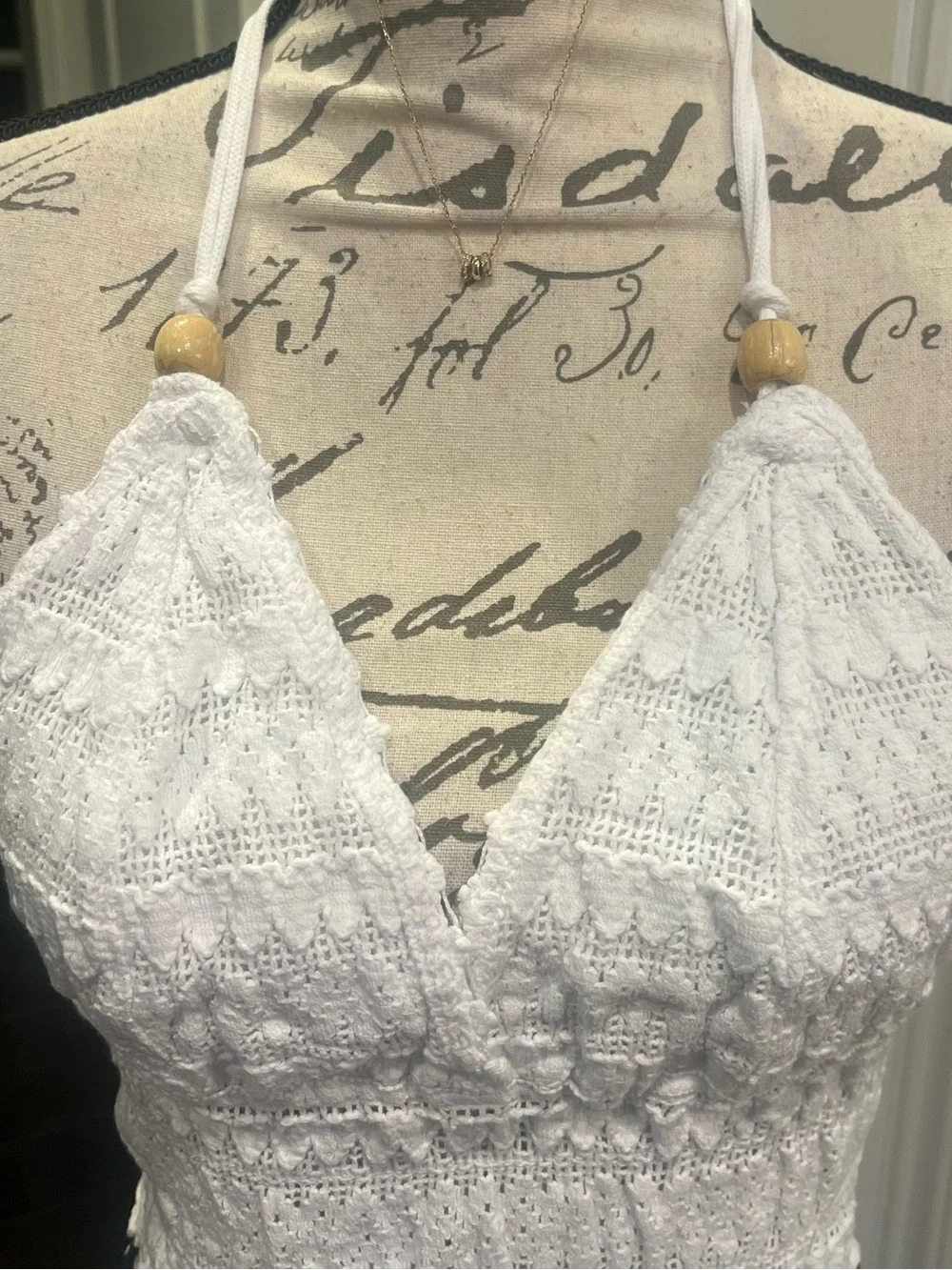 Blanco By Nature Cosmo Crochet Halter Cropped Top - Picture 9 of 16
